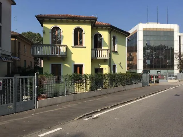 Villa Ricordi Mestre 0*,  Italy